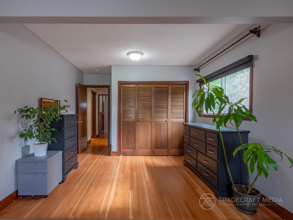 Captured By TJ Sigouin